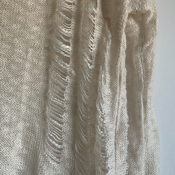 Urban Outfitters Ivory Distressed Pullover Knit - Picture 10 of 12